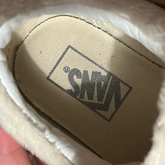 Cream colored fuzzy Vans! - Picture 5 of 10